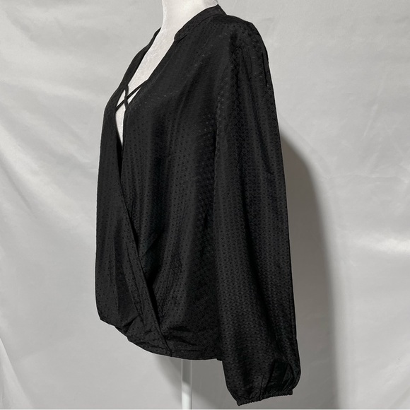 New Band Of The Free Crossover V-Neck Long Sleeve Top Hallie Black Size Medium - Picture 9 of 16